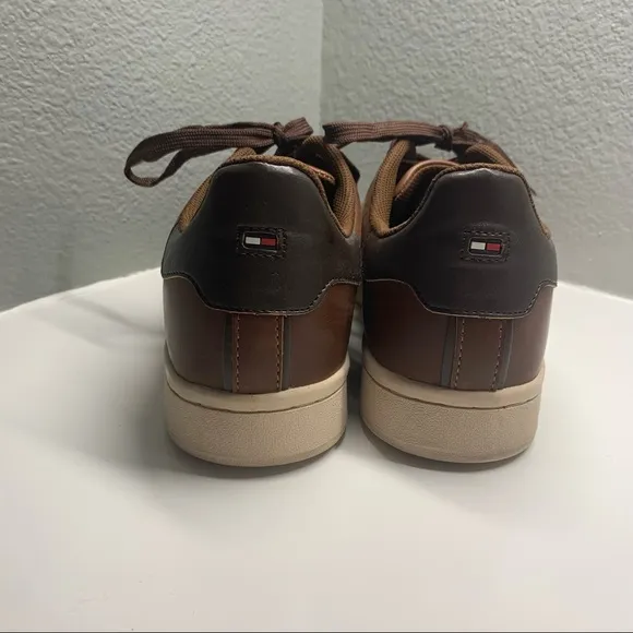 Tommy Hilfiger brown leather sneakers