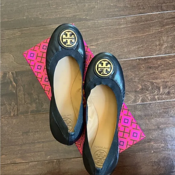 Tory Burch Black Leather Gold Logo Ballet Flat Shoes