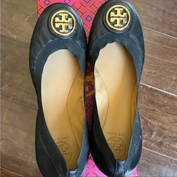 Tory Burch Black Leather Gold Logo Ballet Flat Shoes