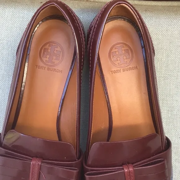 Tory Burch Brown Leather Flats Timeless Design