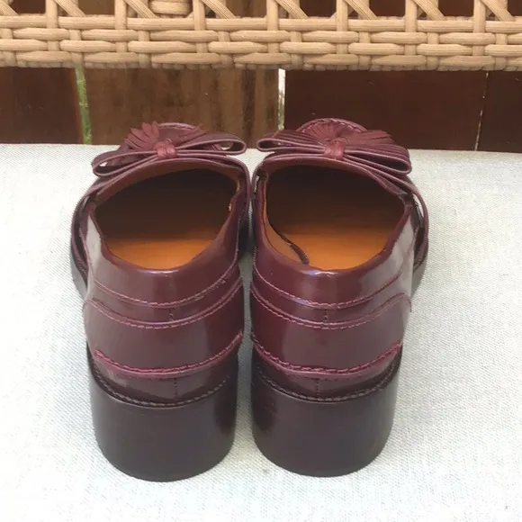 Tory Burch Brown Leather Flats Timeless Design