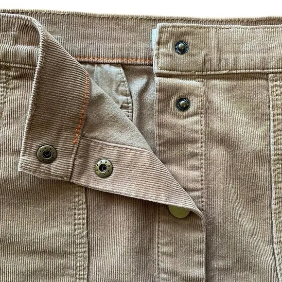 Tory Burch Lucitano Tan Corduroy Mini Skirt‎ Size 8 Snap Button Front