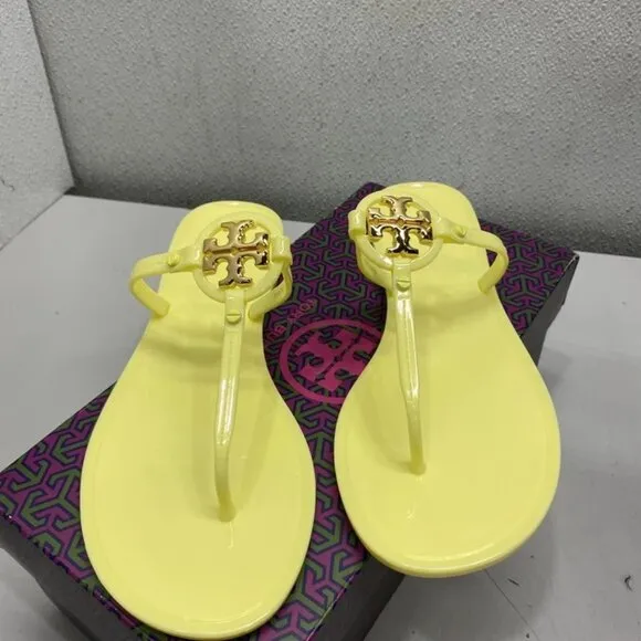 Tory Burch Mini Miller Sandals – Women’s Size 8 – Yellow – Open Box
