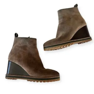 TORY BURCH Suede Logo Lug Sole Wedge Boot Brown Size 8.5