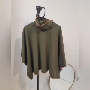 Tuckernuck slate Green poncho with leather trim OS