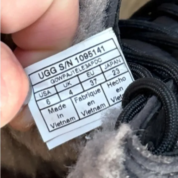 Ugg Adirondack III Boots
