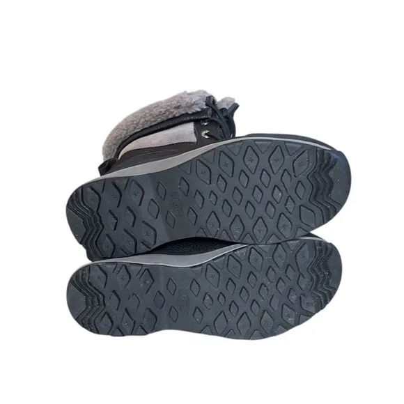 Ugg Adirondack III Boots