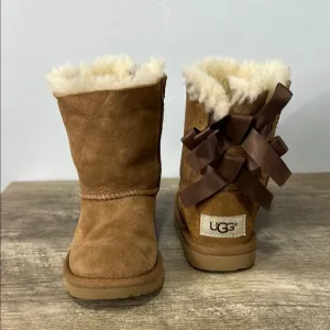 UGG Australia Bailey Bow II Boots Chestnut Toddler Girls Size 8