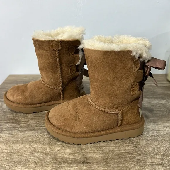 UGG Australia Bailey Bow II Boots Chestnut Toddler Girls Size 8