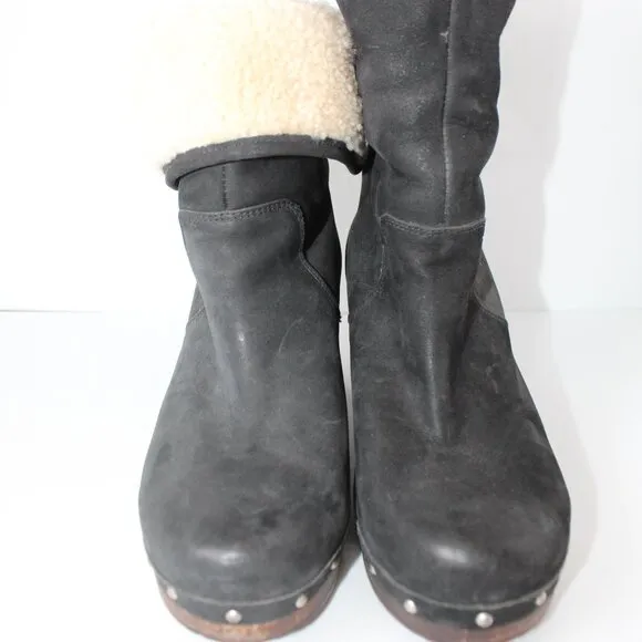 UGG Australia Boots Lynne’s Black Leather Fur Cuffed Boots Wood Heels Sz 6 3207