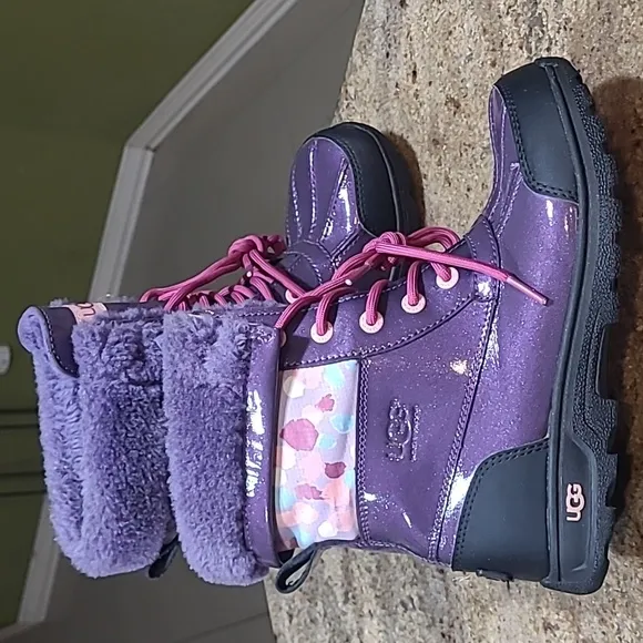 UGG Australia Butte II Sparkling Purple Velvet Boots Size US 4