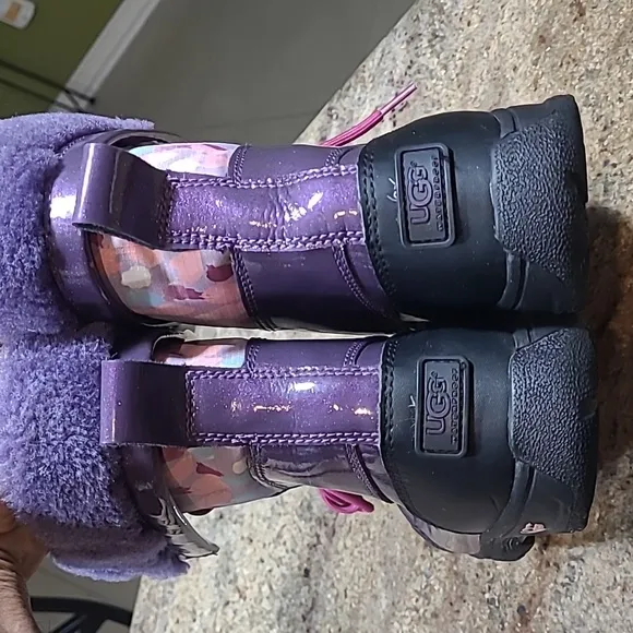 UGG Australia Butte II Sparkling Purple Velvet Boots Size US 4