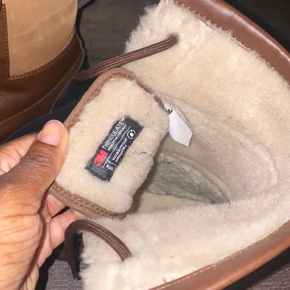 Ugg Australia Kids Adirondack boots Size 3