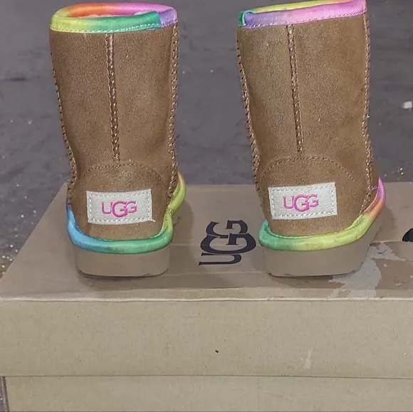 UGG Australia Kids classic short ll rainbow boots