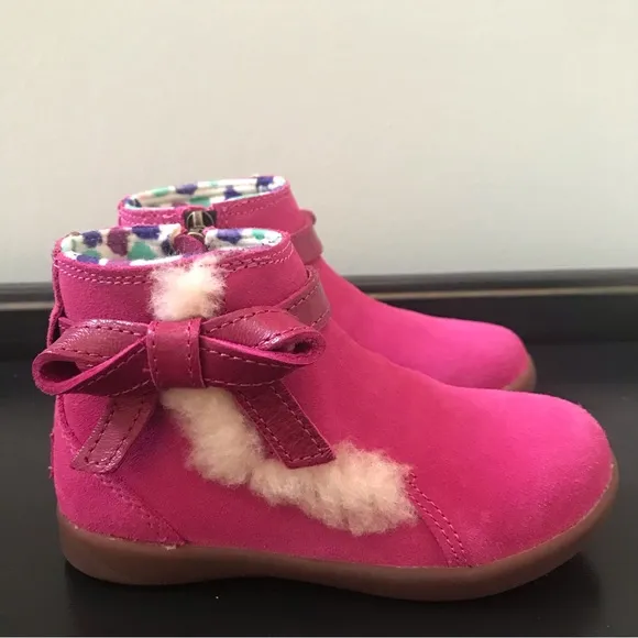 UGG Australia Libbie 1005151T Raspberry Suede, Bow Ankle Boots, Toddler Size 9.5