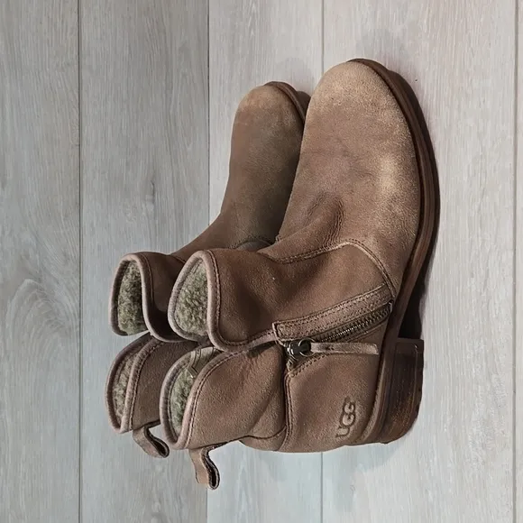 Ugg Australia Women Lavelle  1012553 Ankle Leather Sheepskin Boots shoes 8