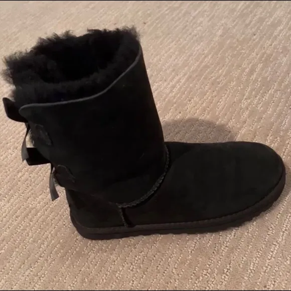 UGG Bailey Bow Boots Girls Sheepskin Bows Mini Booties Ultra Gift