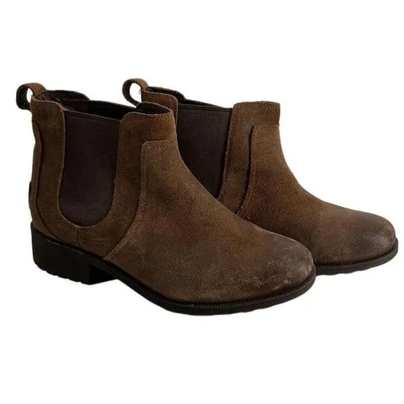 UGG Bonham Boots Chelsea boots brown slip on booties mountain cottage sz 8.5