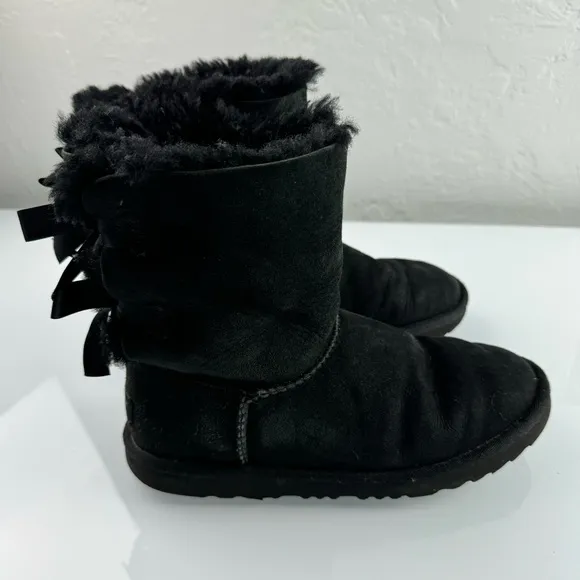 Ugg Boots Bailey Bow ll Solid Black Fur Lined Bow Back‎ Snow Winter Warm Knit