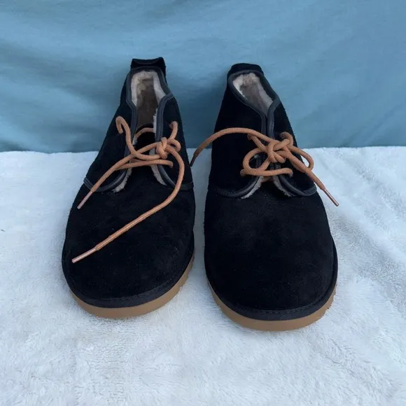 UGG Boots, Men's Black Suede Chakka Style Size 17, Tie Closure, Like New