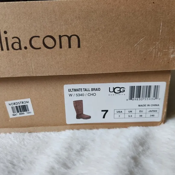 UGG- Boots
