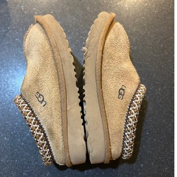 UGG Bundle of 2 Chestnut Suede Classic Boots &amp; Tasmun Slippers Toddler Size 8