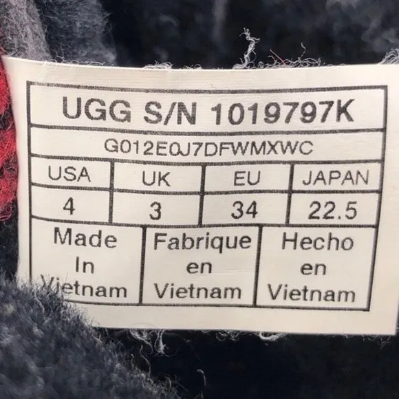 UGG Butte Redwood Buffalo Check Winter Boots Kids 4