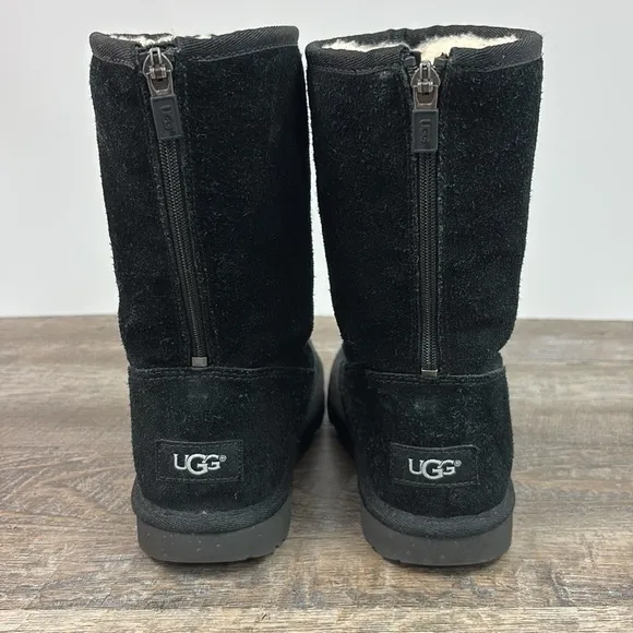 UGG Classic Black Suede Boots S/N 1103029K Size Kids 3