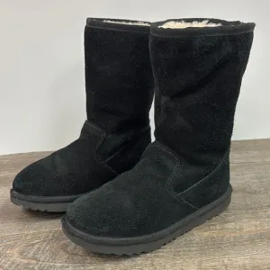 UGG Classic Black Suede Boots S/N 1103029K Size Kids 3