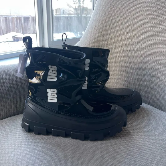 UGG Classic Brellah Mini Boots Jet Black Kids Rubberized Waterproof