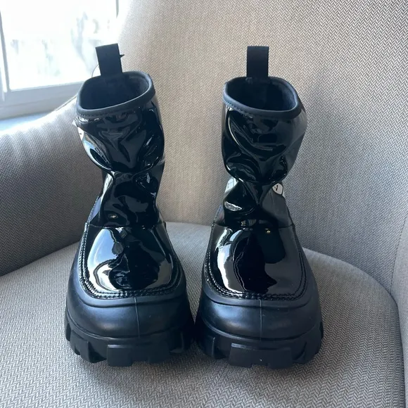 UGG Classic Brellah Mini Boots Jet Black Kids Rubberized Waterproof