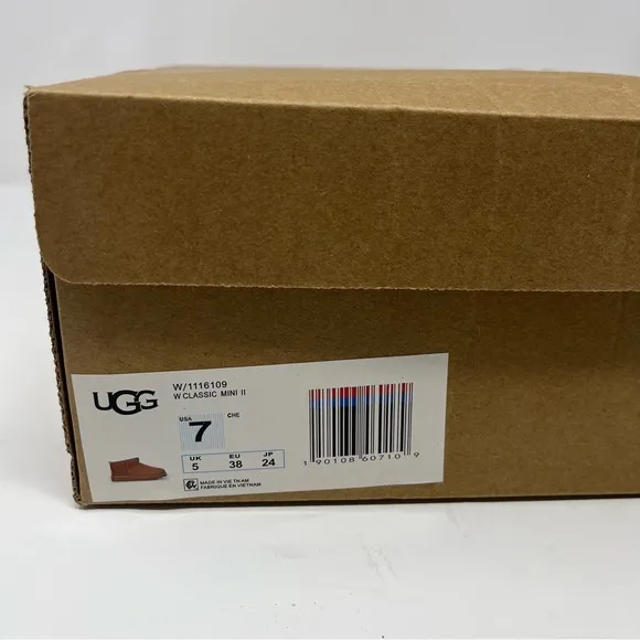 UGG Classic Mini II Boot Chestnut Brown Women’s Size 7