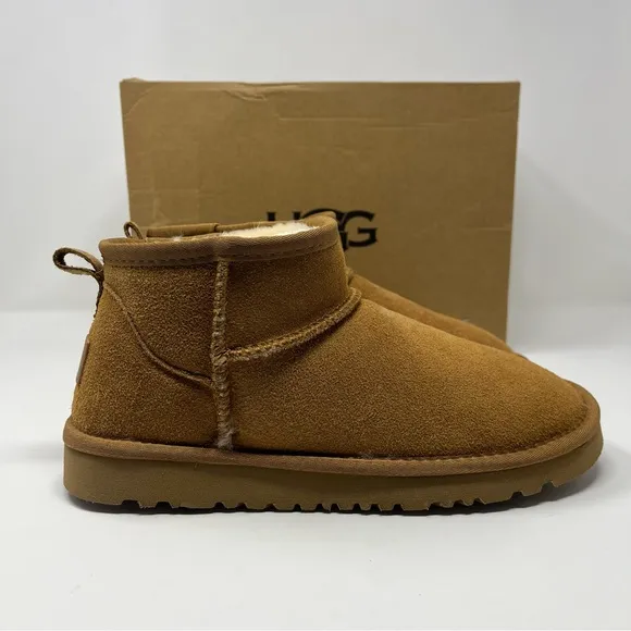UGG Classic Mini II Boot Chestnut Brown Women’s Size 7