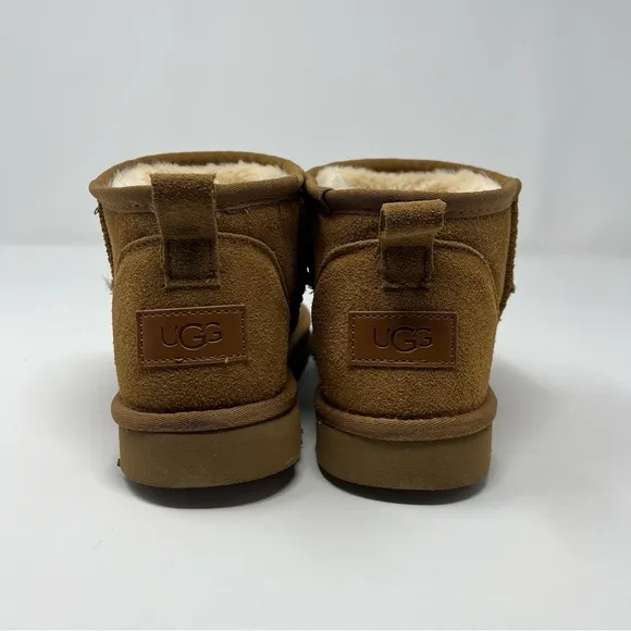 UGG Classic Mini II Boot Chestnut Brown Women’s Size 7