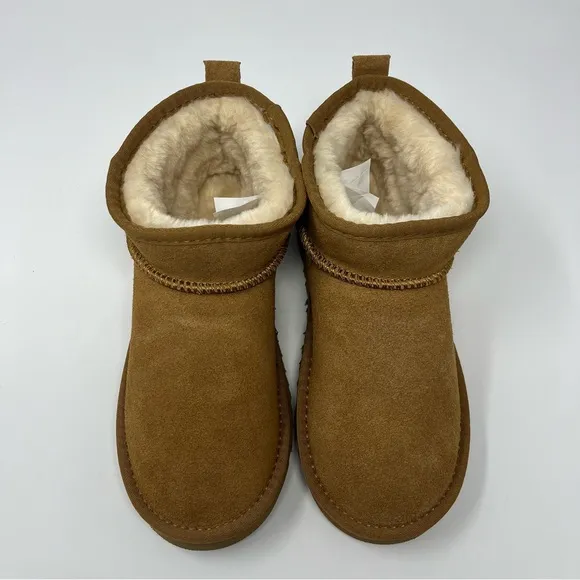 UGG Classic Mini II Boot Chestnut Brown Women’s Size 7