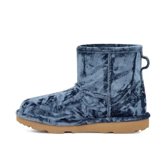 UGG Classic Mini II Velvet Boot Ocean Blue NEW13 toddler 4 big girl