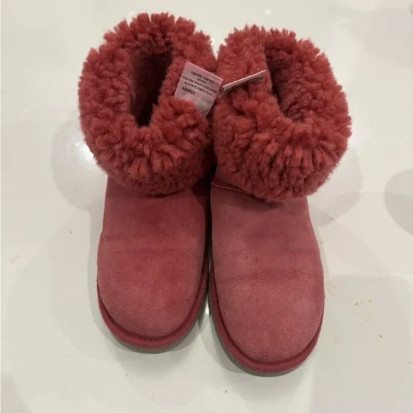 UGG Classic Short Boots 8 Pink Sheepskin Suede Slip-On Warm Winter Booties