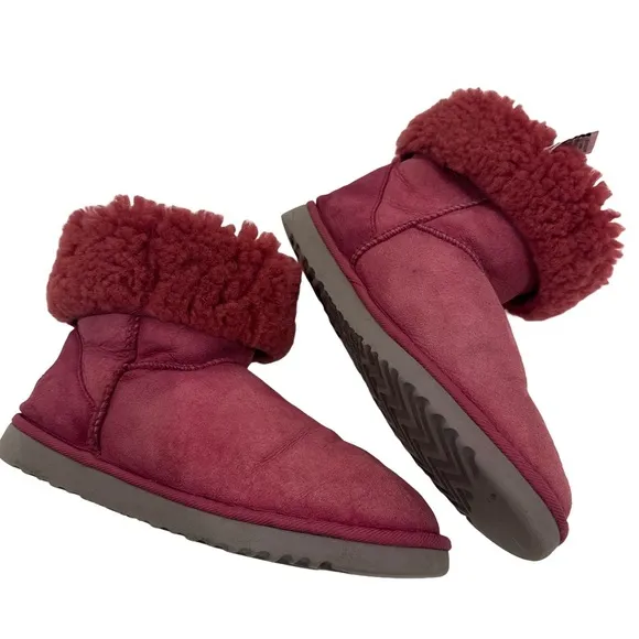 UGG Classic Short Boots 8 Pink Sheepskin Suede Slip-On Warm Winter Booties