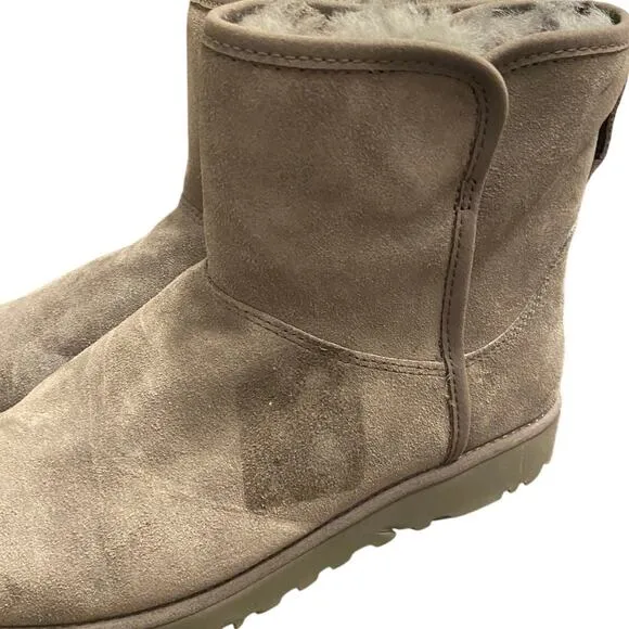UGG Cory II Genuine Shearling Lined Boot Suede Leather Pull On Winter Gray 6.5