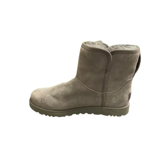 UGG Cory II Genuine Shearling Lined Boot Suede Leather Pull On Winter Gray 6.5