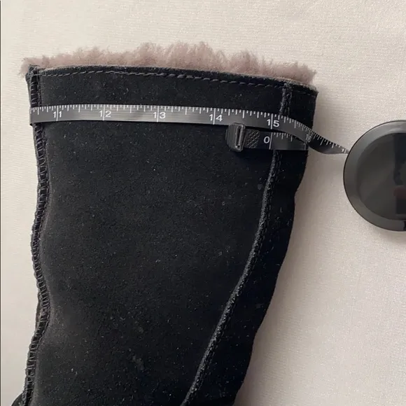 UGG Downtown black suede gray shearling boots 6
