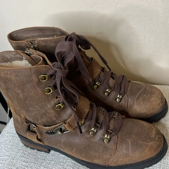 UGG FRITZI LACE-UPWATERPROOF LEATHERSHEEPSKIN ANKLE BLACK BOOTS EUR 42 US 11
