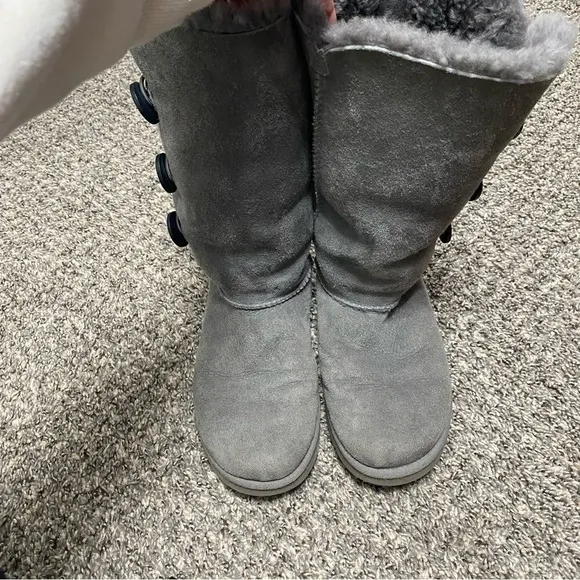 UGG Gray Fur-Lined Boots women’s size 6