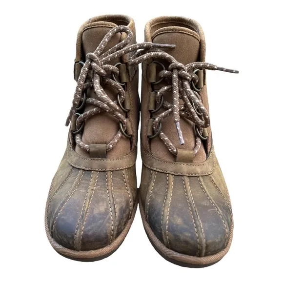 UGG Greda Waterproof Duck Boot Women’s Size 7 Chestnut Brown Warm