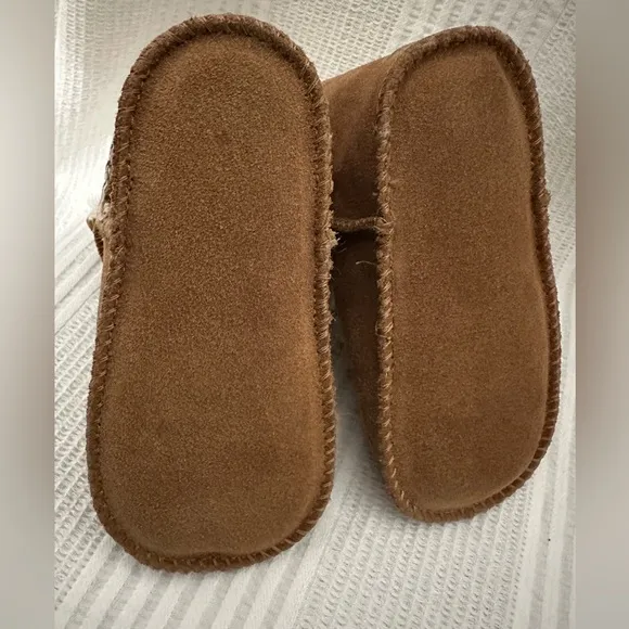 Ugg Infant Size 4 Erin Boots Excellent Used Condition