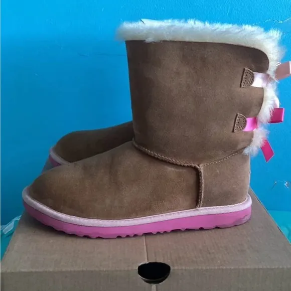 UGG Kids Boots - Tan and Pink