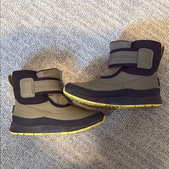 UGG Kids Taney weather Boots