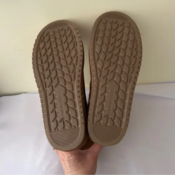 Ugg Koolaburra Nalie Short Boot Size 6 Chestnut