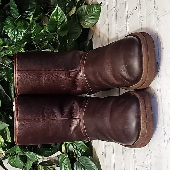 UGG Mariana Chocolate Leather Water Resistant Boots 8