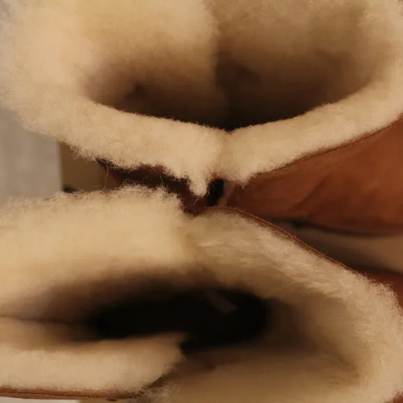UGG‎ MARIKO SUEDE SHEARLING BOOTS NEW CHESTNUT